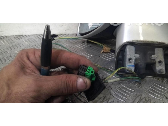 Зеркало электрическое Citroen C4 I 2004 - 2010 года