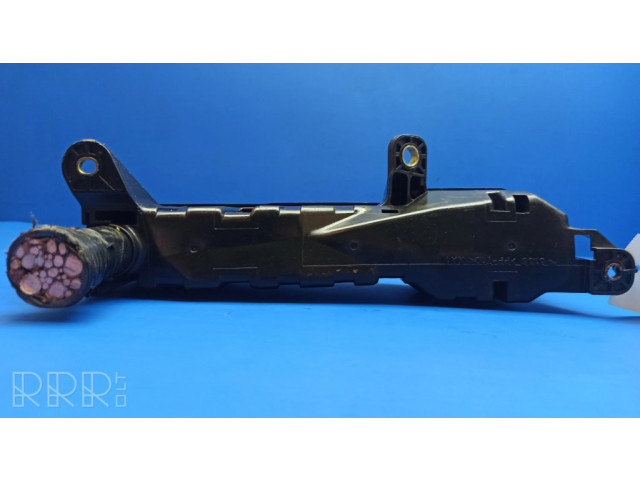 Pojistková skříňka Z40 Lexus SC 430 2001