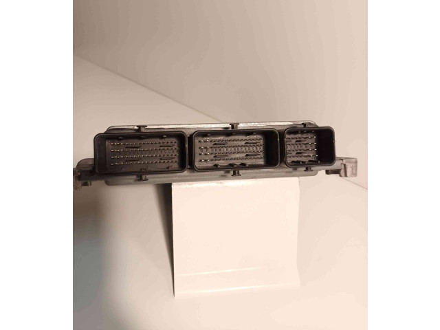 Блок управления двигателя 237106677R, A2C38641900 Dacia Duster