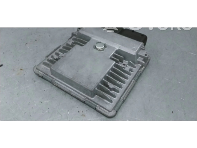 Блок управления двигателя 03F906070GN, 03F906070DP   Audi A1