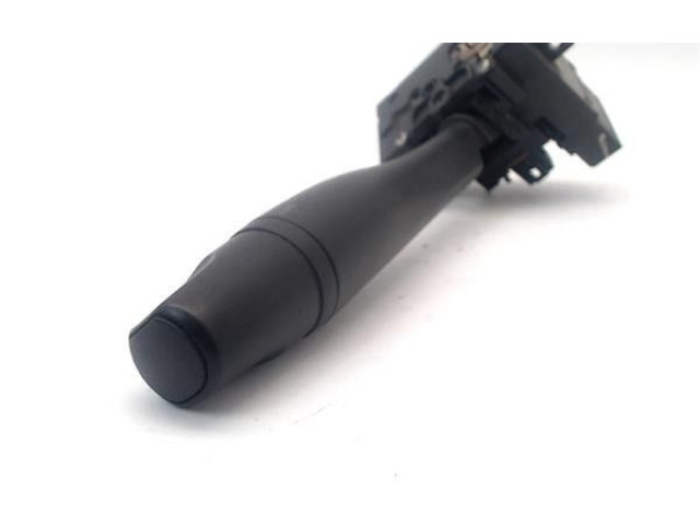 Ручка стеклоочистителей 252605F601   Nissan Vanette