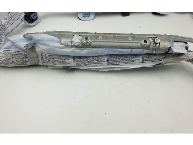 Боковая подушка безопасности 9182225    BMW X3 F25