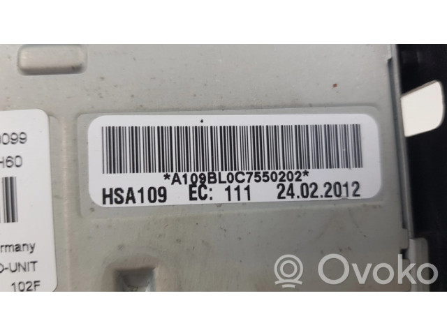 Радио/ проигрыватель CD/DVD / навигация