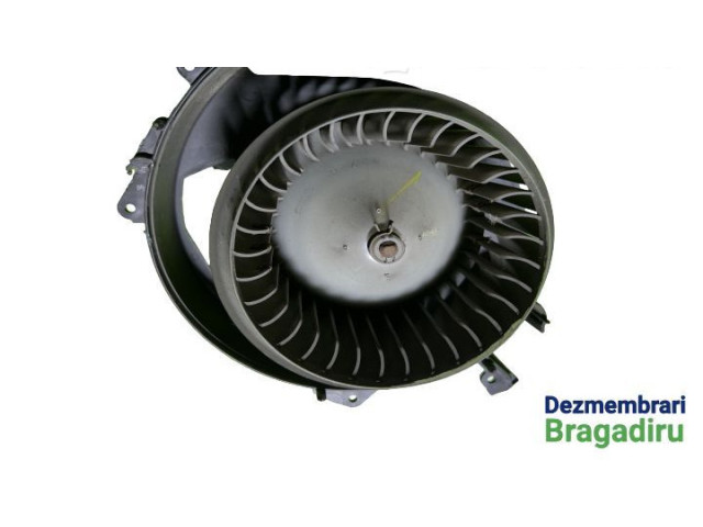 Вентилятор печки       Audi A6 S6 C6 4F