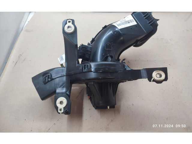 Вентилятор печки    9683444380   Peugeot 5008