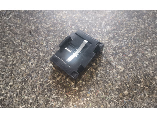 Блок управления 20803737 Chevrolet Captiva