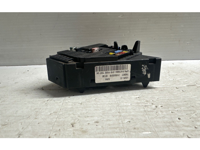 Блок предохранителей 31473571   Volvo XC90    