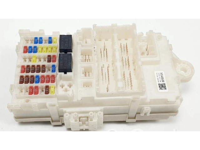 Блок предохранителей 747056360w   Honda Jazz    