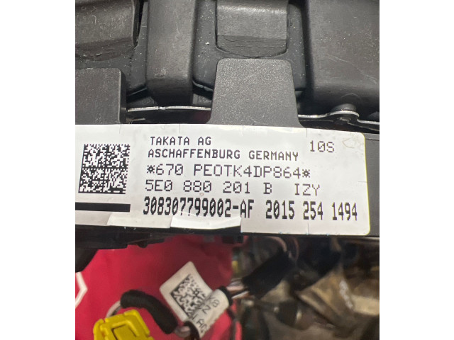 Подушка безопасности водителя 5E0880201B, 20152541494 Skoda Octavia Mk3 (5E)
