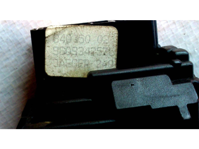 Ручка стеклоочистителей 96093425ZL Citroen XM