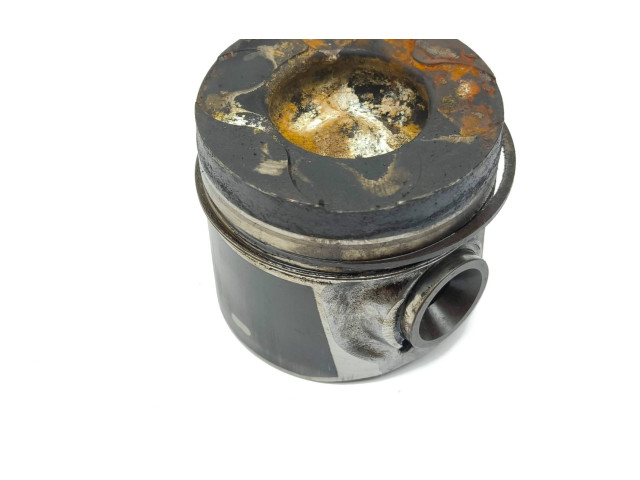 Поршень D5244T15 81L123 Volvo XC60