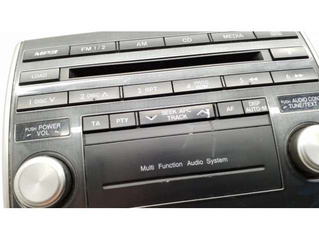 Радио/ проигрыватель CD/DVD / навигация