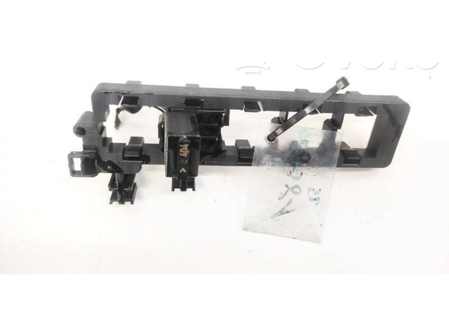 Блок предохранителей 1K1937503 Skoda Octavia Mk2 (1Z)