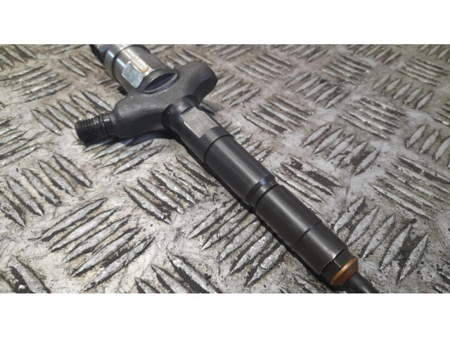 Vstřikovač 8972391616, 07C4954 Saab 9-5 pro naftový motor 3.0