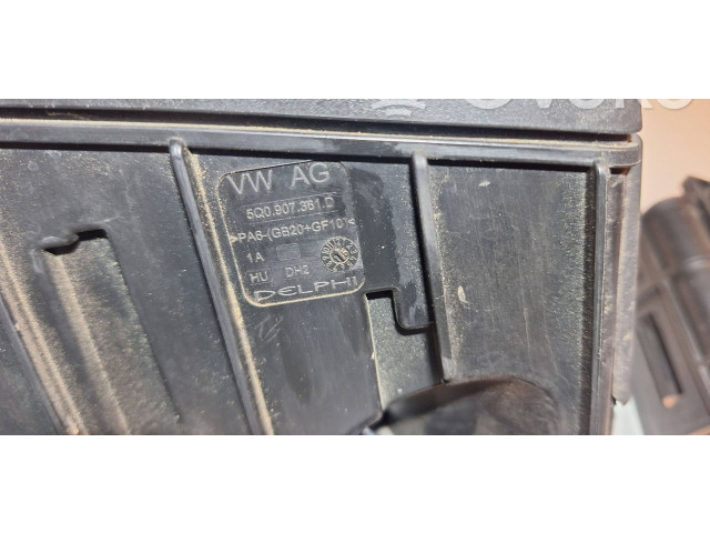 Блок предохранителей 5Q0907361D, 5Q0906507D Skoda Superb B8 (3V)