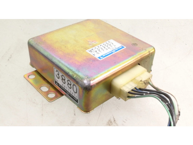 Řídící jednotka MD303880, K8T73471 Mitsubishi Pajero 1995