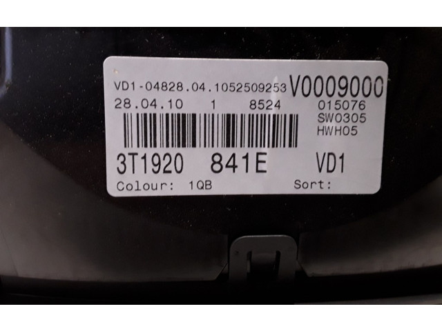 Панель приборов 3T1920841E   Skoda Superb B6 (3T)       