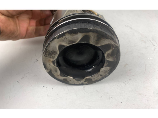 Поршень с шатуном 02604LA, 04LADE Audi A3 S3 8V