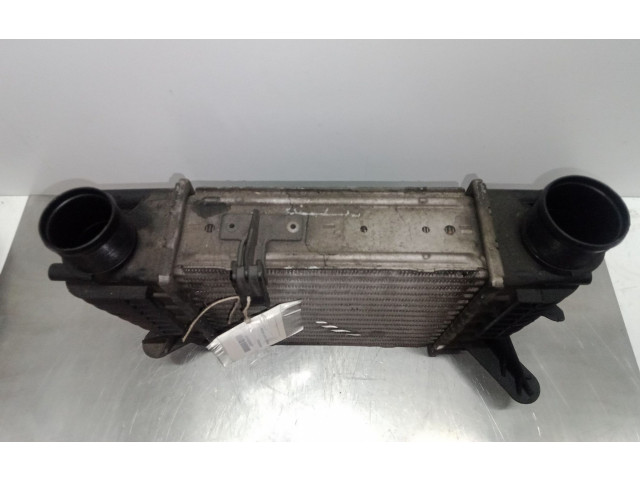 Интеркулер 8200471885-880590X Renault Clio III