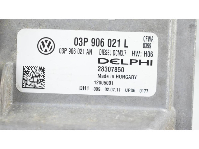 Řídící jednotka 03P906021L   Seat Ibiza IV (6J,6P) 2008