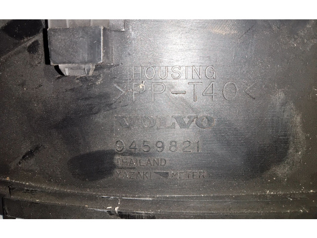 Панель приборов 9459821   Volvo V70       