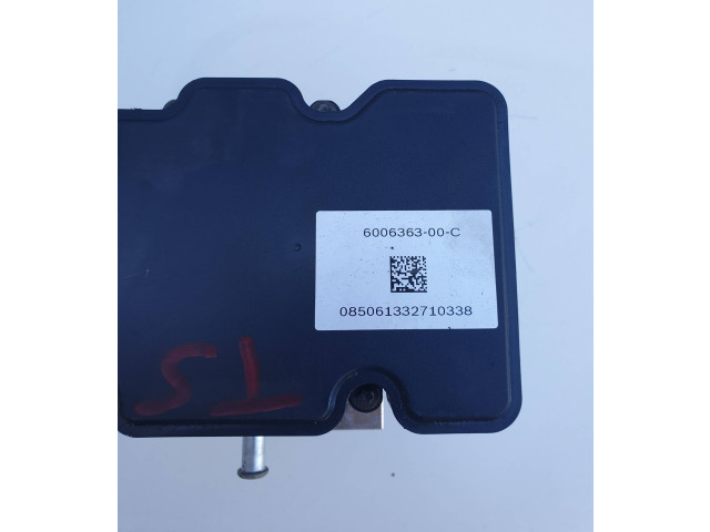 Блок АБС 600636300C, 08006133271033B Tesla Model S 2012 - года