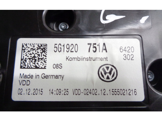 Панель приборов 5G1920751A Volkswagen Golf VII