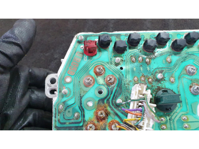 Панель приборов 8301087793, 2573106881 Daihatsu Gran Move