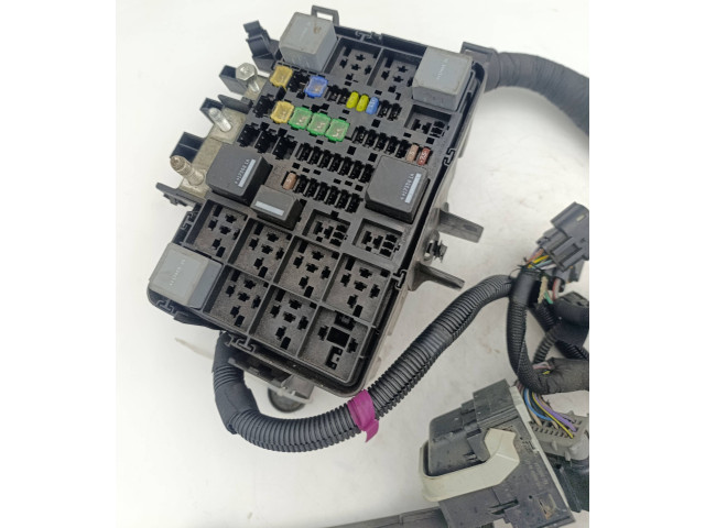 Блок предохранителей  Bk2T14B144AA   Ford Transit Custom    