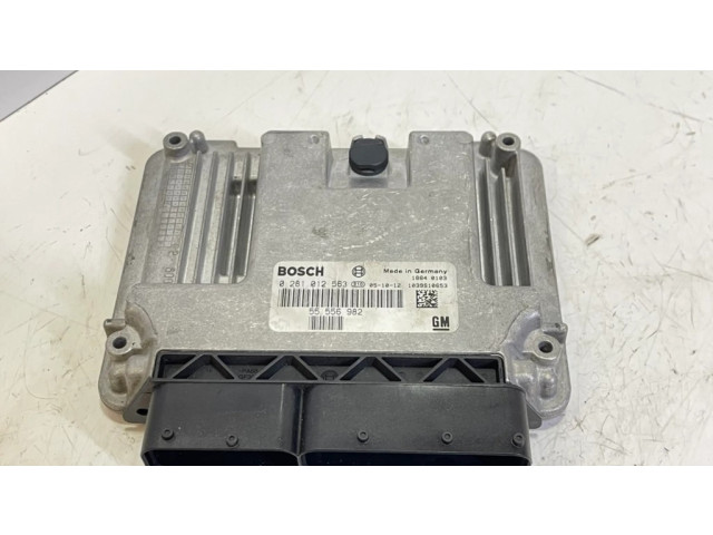 Блок управления двигателя 0281012563   Saab 9-5