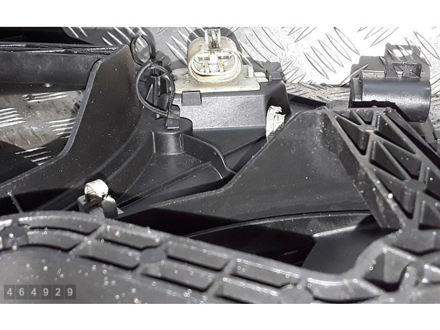 Вентилятор радиатора 13332666 Opel Meriva B