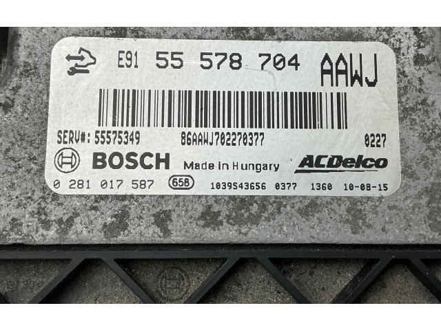 Блок управления двигателя 55578704, 0281017587   Opel Meriva B