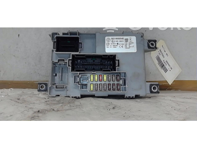 Pojistková skříňka Řídící jednotka BSM 52057864   Fiat Punto (199) 2011