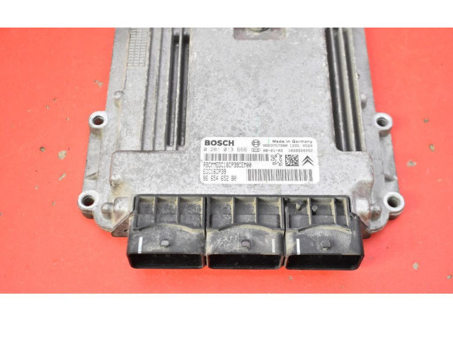 Блок управления двигателем ECU