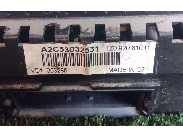 Панель приборов    Skoda Octavia Mk2 (1Z)       