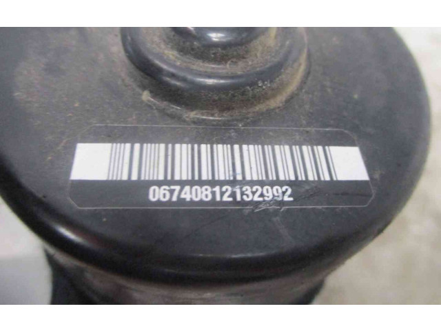 Блок АБС 47660EB33A, 22000736 Nissan Navara 2005 - 2016 года