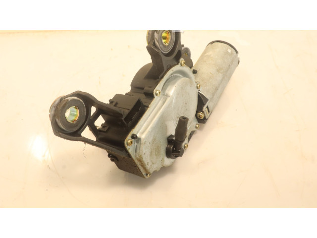 Двигатель стеклоочистителя заднего стекла    Volkswagen PASSAT B5