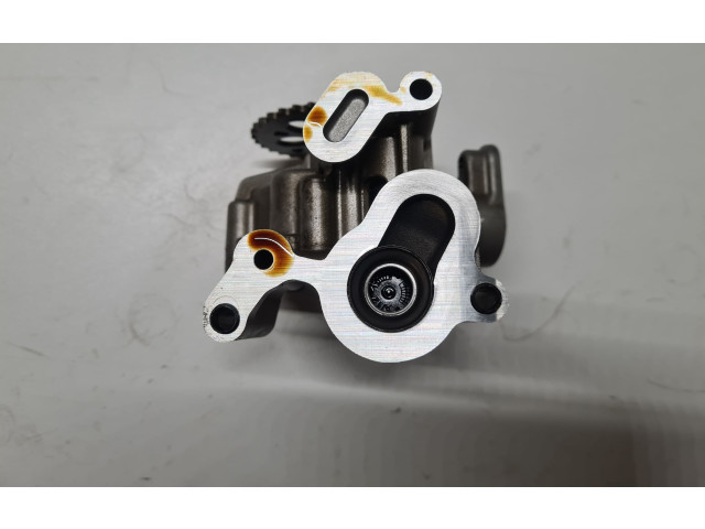 Масляный насос  DCBD 06M115P01, 06M115103  Audi Q8 