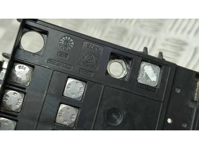 Блок предохранителей 030103500, 0181773993 Jeep Compass