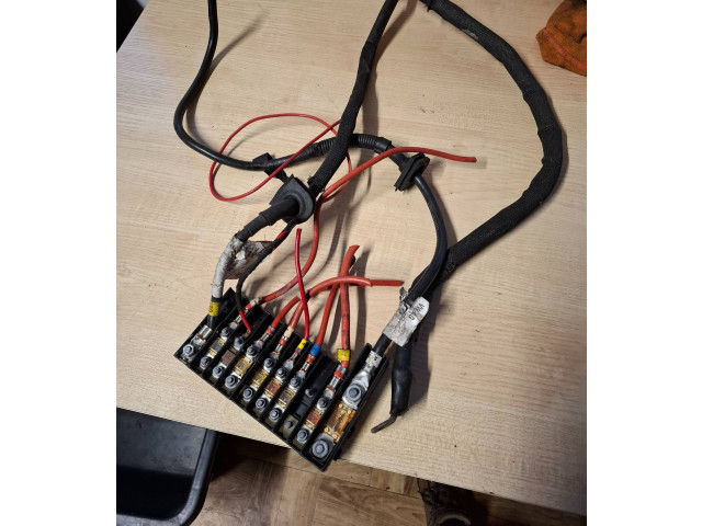 Блок предохранителей 7H6970187FT   Volkswagen Transporter - Caravelle T5    