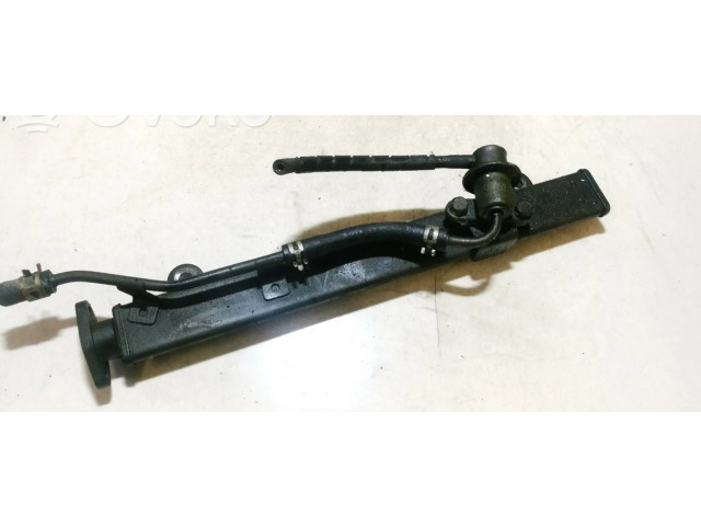 Топливная рампа    Mitsubishi Outlander 2.0 