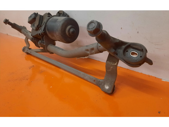 Топливная рампа 9654592680   Alpine C2   для двигателя 8HZ