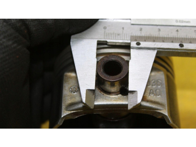 Píst Volkswagen Polo IV 9N3