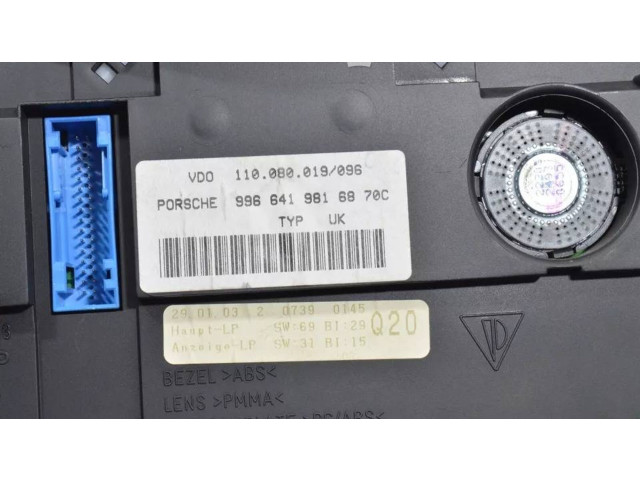 Спидометр (приборный щиток)    99664198768, 9966419876870C   Porsche 911 996