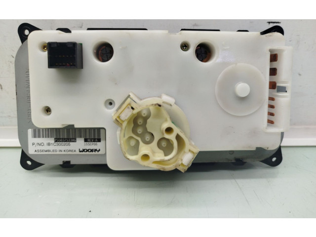 Ящик предохранителей (комплект) P55037533AG   Jeep Cherokee III KJ