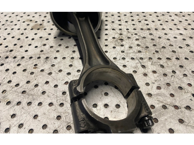 Píst    Volkswagen Caddy     