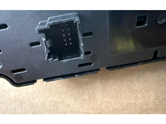 Блок управления климат-контролем GNWQB18A802   Ford Ranger IV