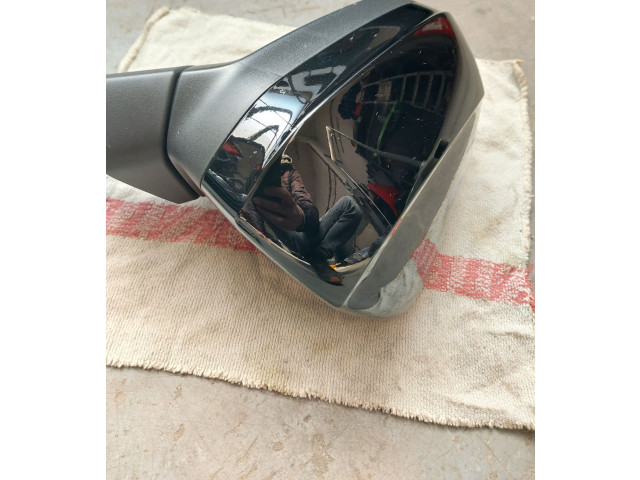 Зеркало электрическое Audi Q3 F3 2018 - года