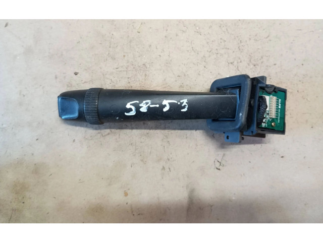 Ручка стеклоочистителей 8691695 Volvo V70