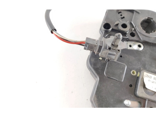 Zámek zadních dveří 2K0827426C Volkswagen Caddy 2010